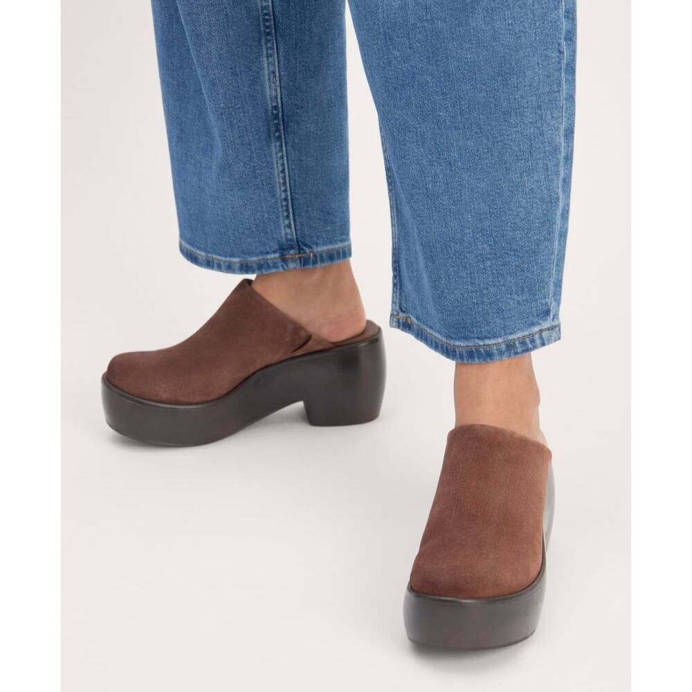 NEW Everlane Puffa Wooden Clog Dark Umber Suede Brown 11 - Picture 2 of 10